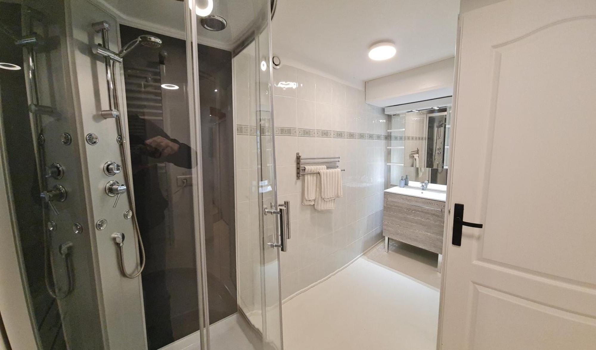 Le Souplex Apartment Троа Екстериор снимка